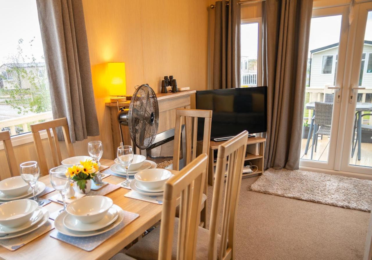 Luxury Lancaster Lodge - The Best Hot Tub Getaway! Tattershall Exterior foto